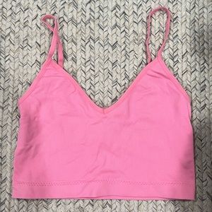 garage soft seamless v-neck cami top NWOT